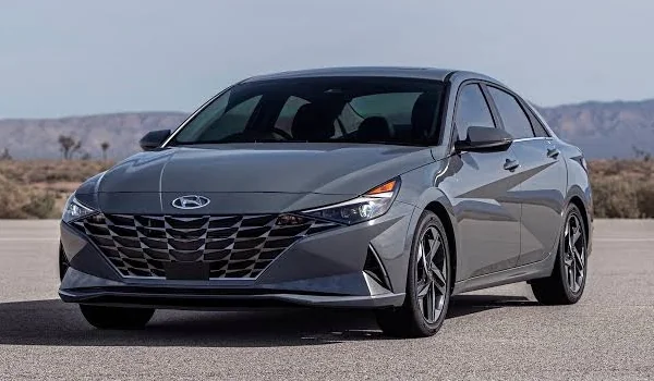 Hyundai Elantra VII (CN7)